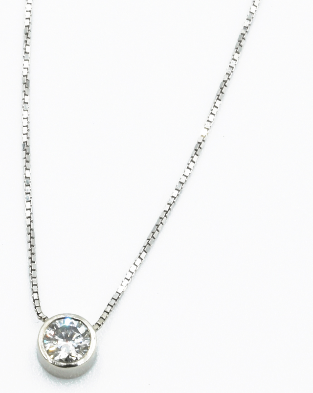 Solitaire Diamond Pendant